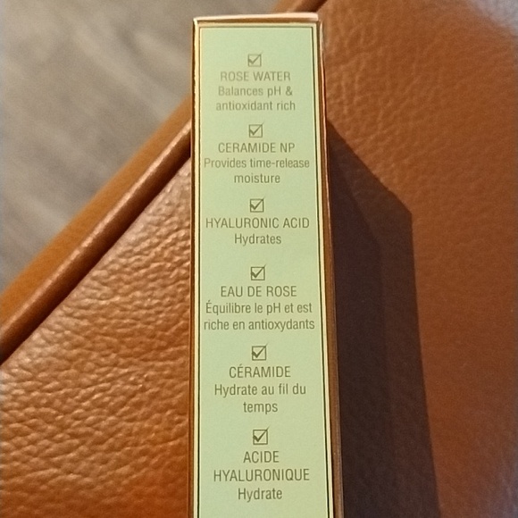 NIB pixi rose radiance perfector skin illuminating enhancer - Picture 5 of 8